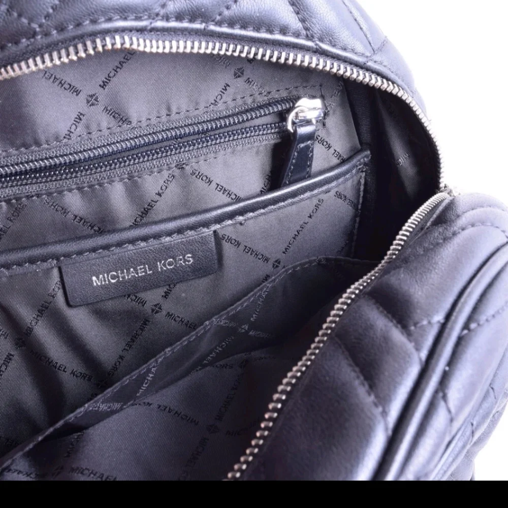 Michael Kors Abbey Medium Backpack Leather Quilted Black - Picture 8 of 10